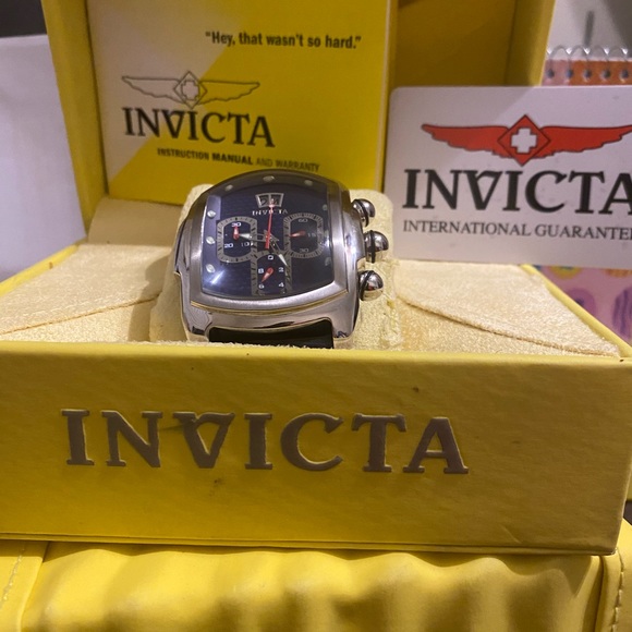 Invicta Watch - Picture 2 of 6